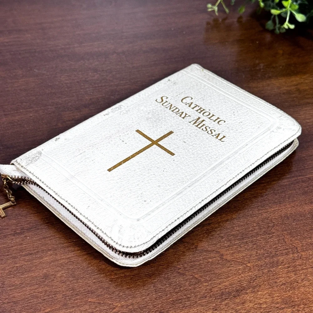 Vintage The Catholic Sunday Missal and Simplified Prayerbook 1956 Zipper Case